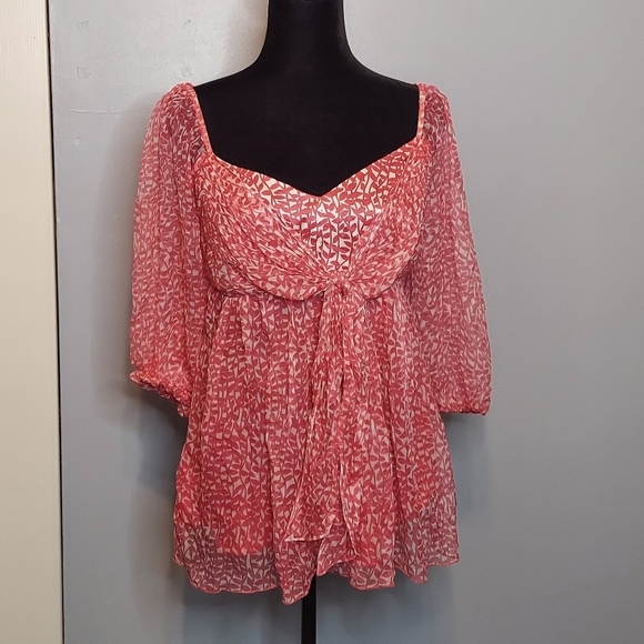 Karen Kane Pink And White Blouse Size Medium - Picture 1 of 8